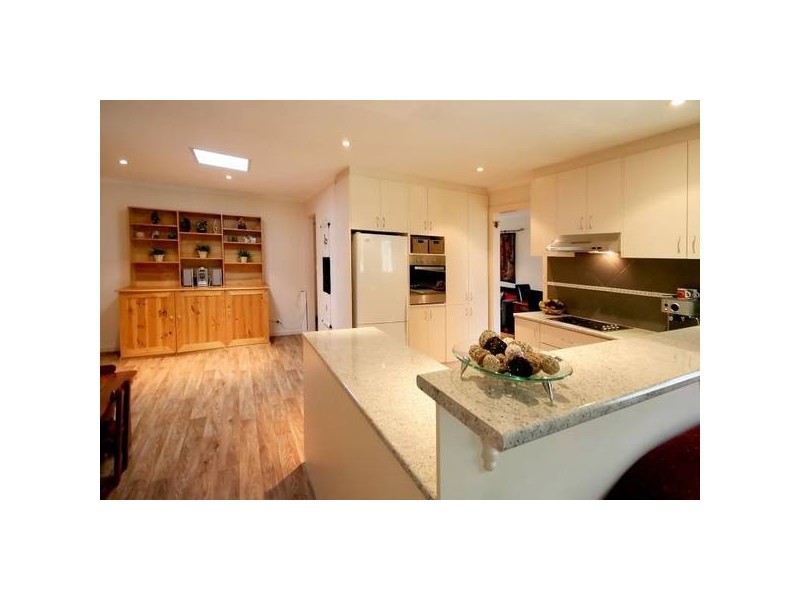 11 Rankeys Hill Rd, Hawthorndene SA 5051