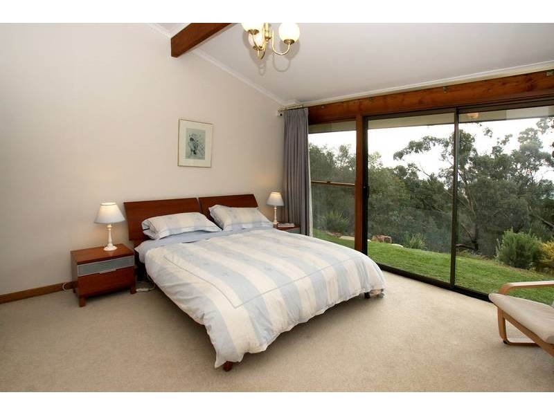 6 St Johns Drive, Belair SA 5052