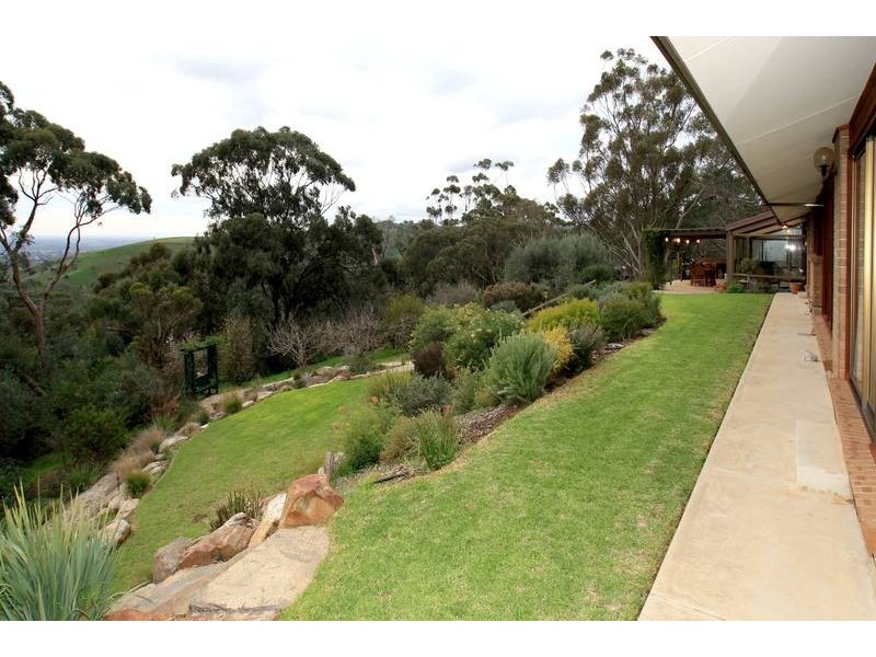 6 St Johns Drive, Belair SA 5052