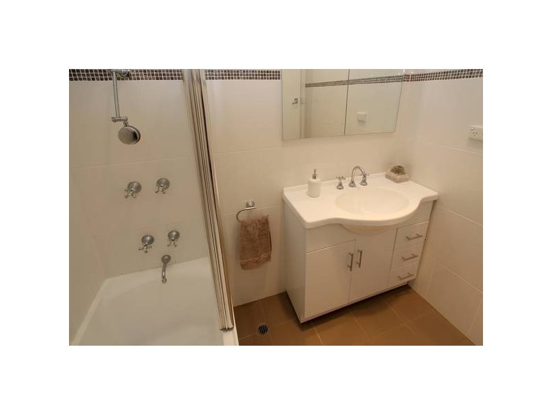 13 Winnall Street, Clapham SA 5062
