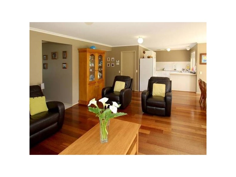 15 Woodlake Drive, Craigburn Farm SA 5051