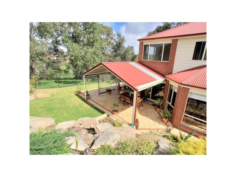 15 Woodlake Drive, Craigburn Farm SA 5051