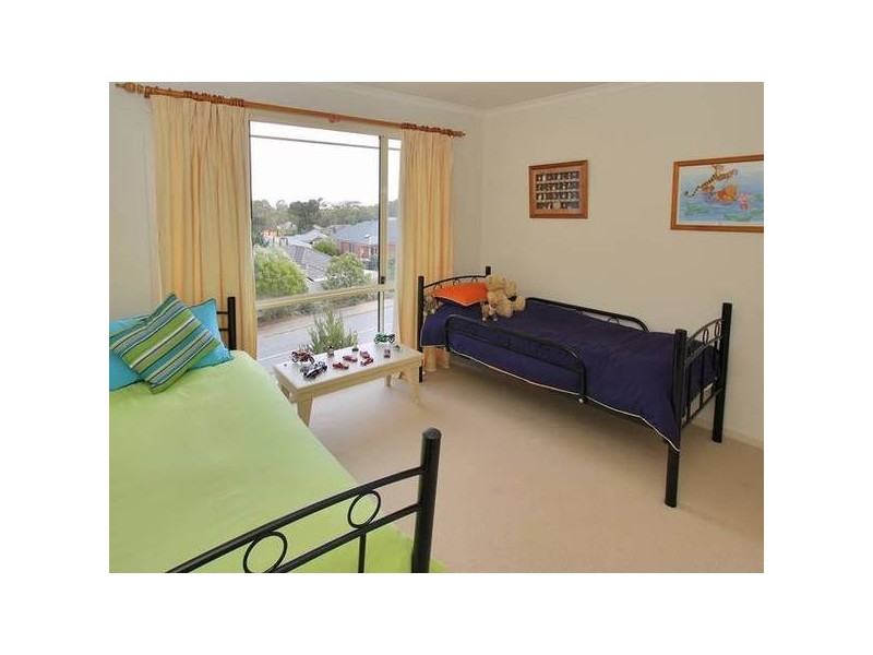 15 Woodlake Drive, Craigburn Farm SA 5051