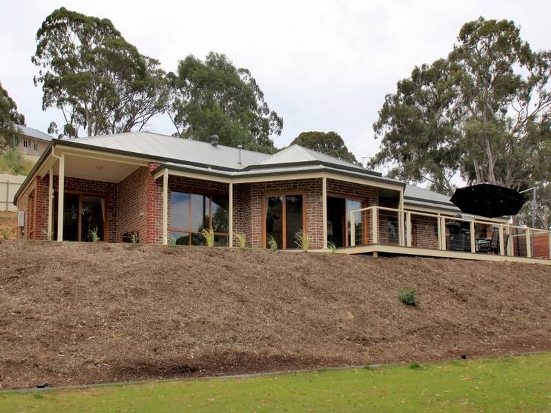 18 Scenic Court, Chandlers Hill SA 5159