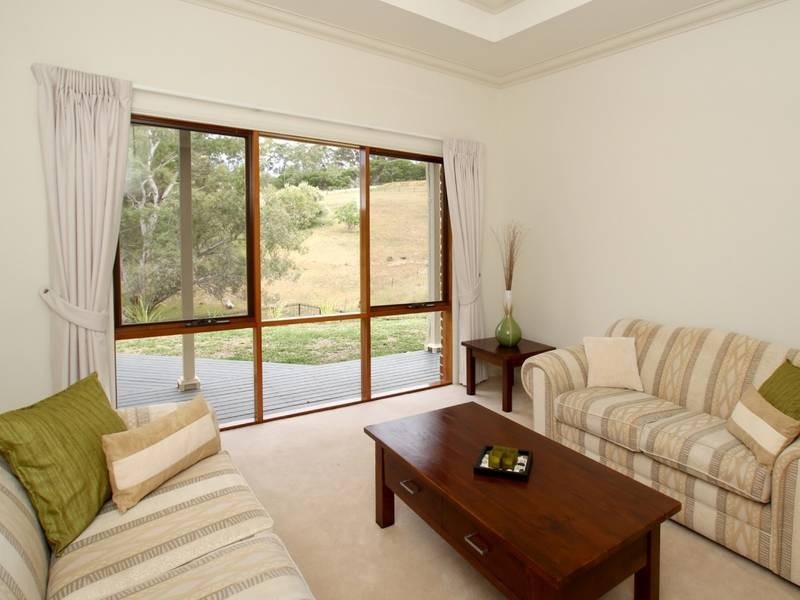 18 Scenic Court, Chandlers Hill SA 5159