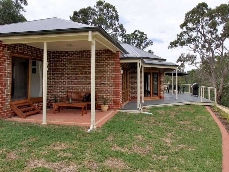 18 Scenic Court, Chandlers Hill SA 5159
