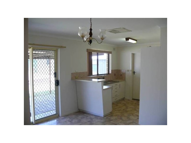 17 Pierre Road, Modbury SA 5092