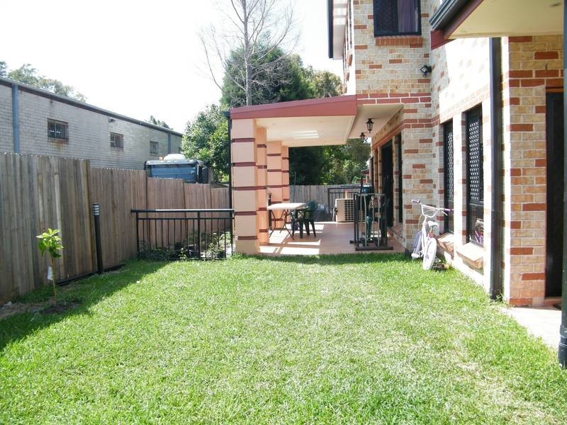 1/114-116 Rawson rd, Greenacre NSW 2190