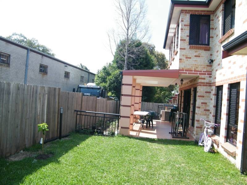 1/114-116 Rawson rd, Greenacre NSW 2190
