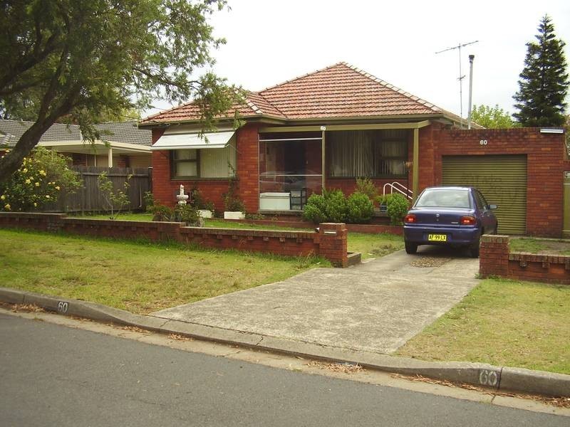 60 Pandora St, Greenacre NSW 2190