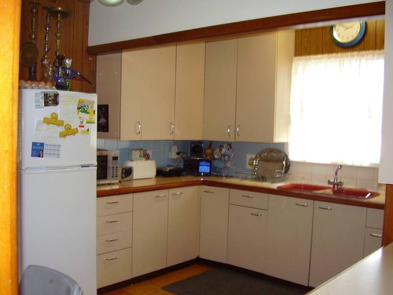 60 Pandora St, Greenacre NSW 2190