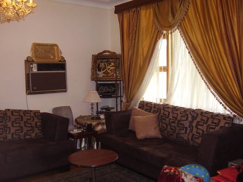 60 Pandora St, Greenacre NSW 2190