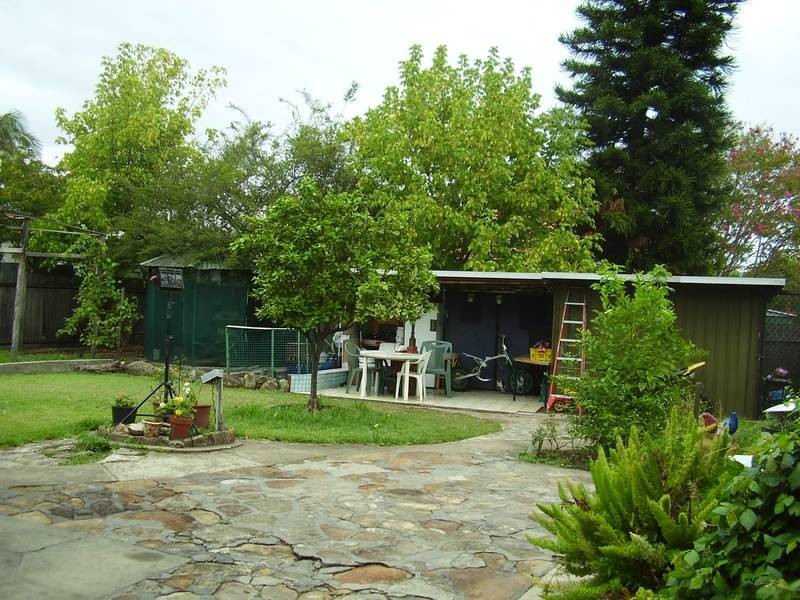 60 Pandora St, Greenacre NSW 2190