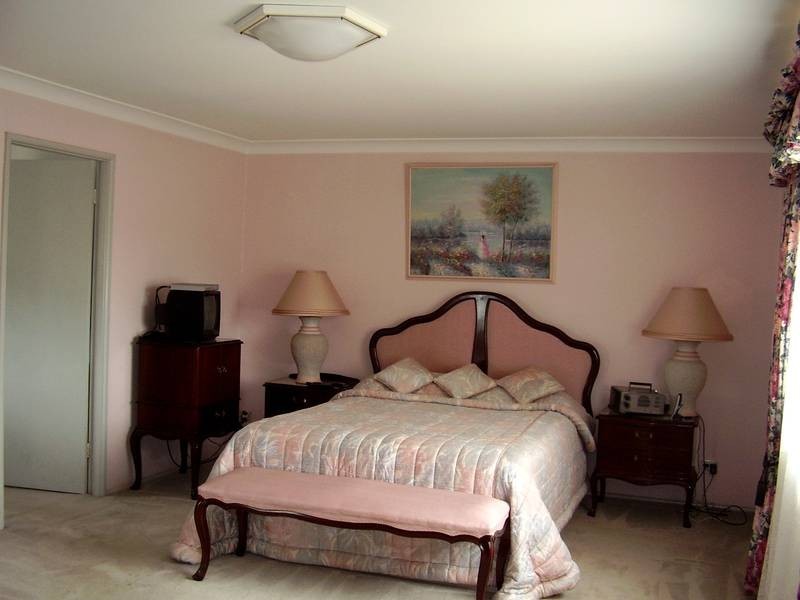 6 Orana place, Greenacre NSW 2190