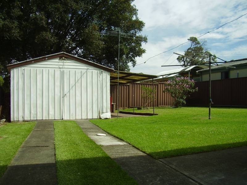 212 Wangee Rd, Greenacre NSW 2190