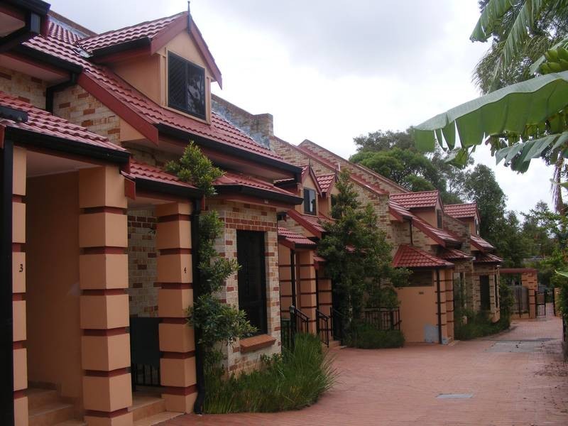 4/114-116 Rawson Rd, Greenacre NSW 2190