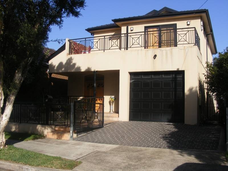 58 Fletcher St, Campsie NSW 2194