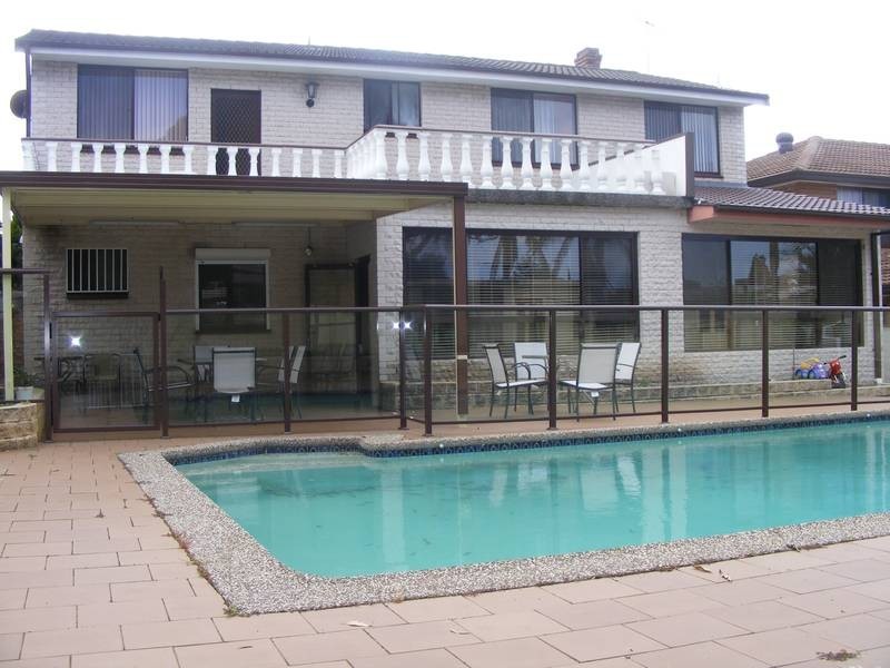 19 Islington Cres, Greenacre NSW 2190