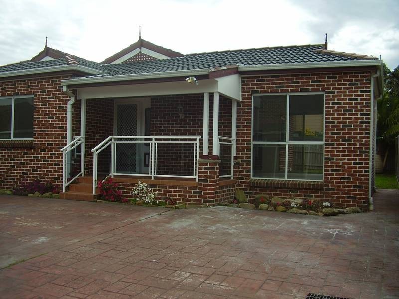 135b Chiswick rd, Greenacre NSW 2190