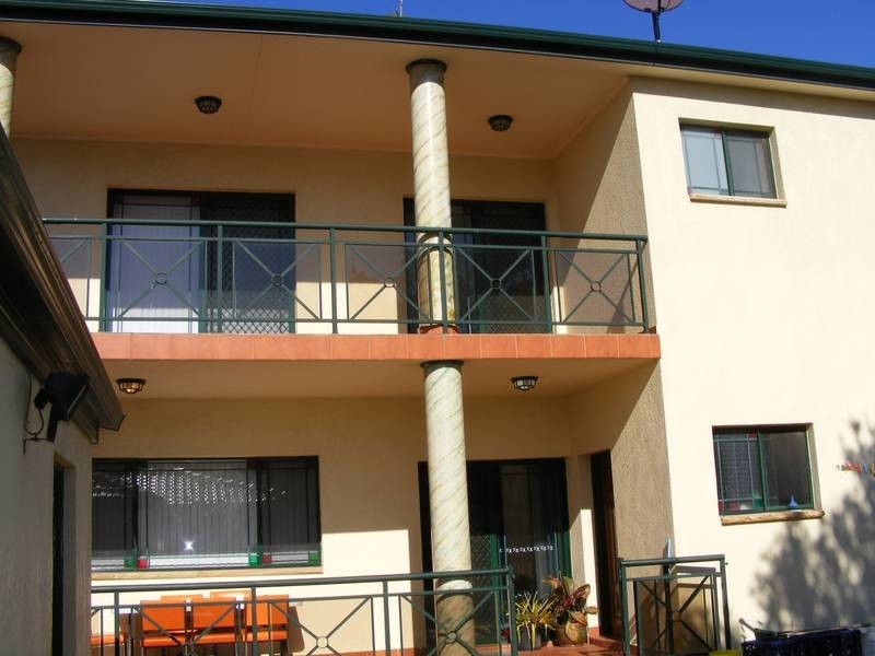 11 Juliette ave, Punchbowl NSW 2460