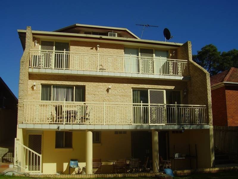 45a Noble Ave, Mount Lewis NSW 2190