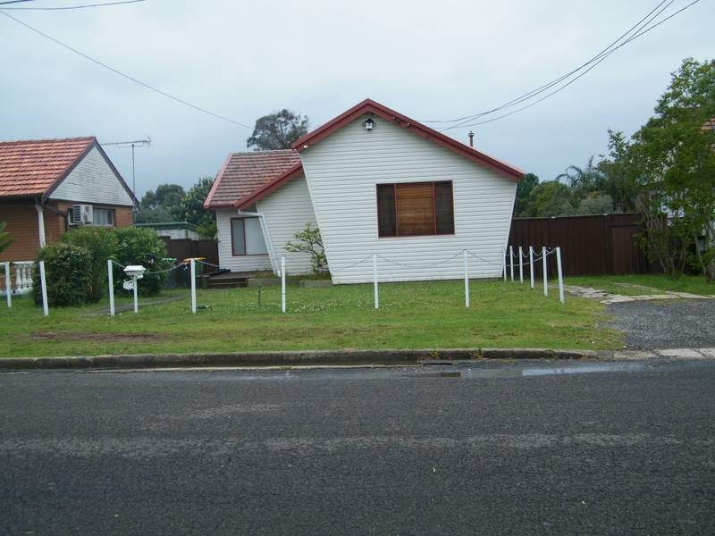 25 Emery Ave, Yagoona NSW 2199