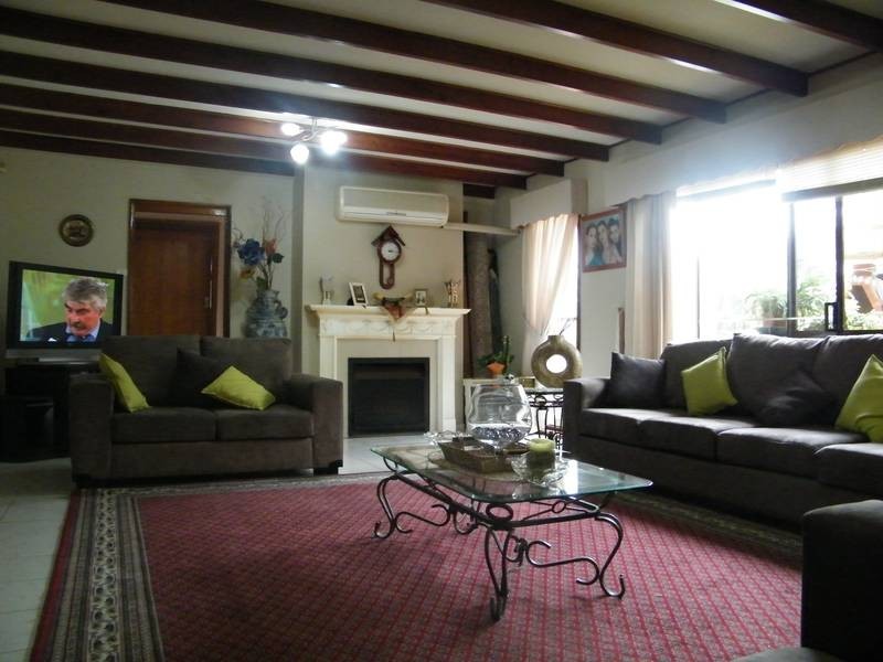 16 Narelle Cres, Greenacre NSW 2190