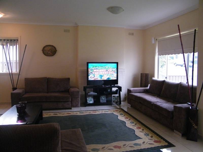 47 Wilbur st, Greenacre NSW 2190