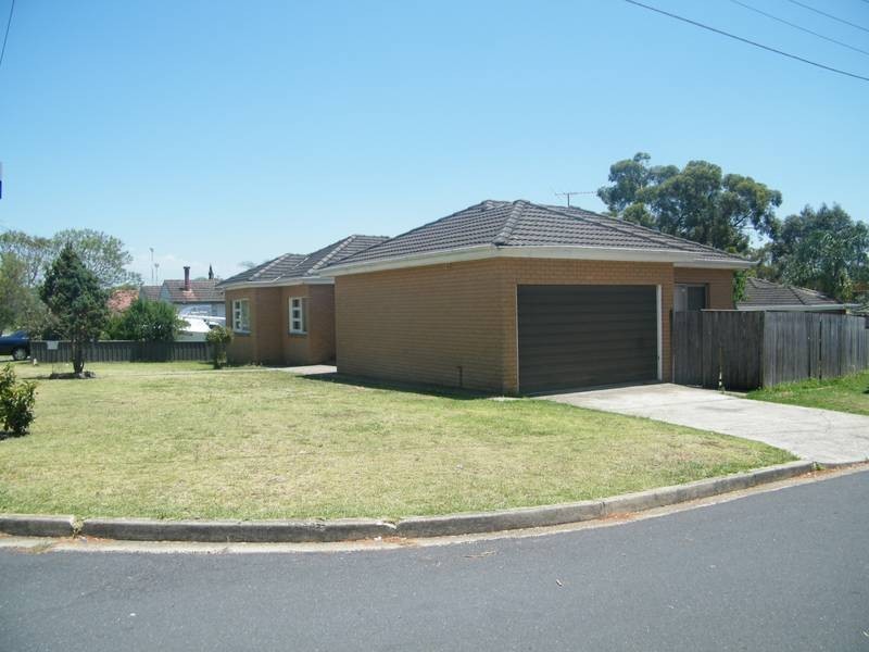 6 Cameron Ave, Bass Hill NSW 2197