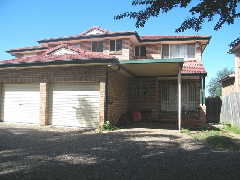 1/18A Napoleon rd, Greenacre NSW 2190