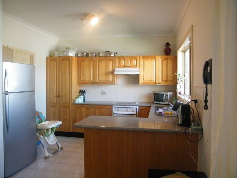 1/18A Napoleon rd, Greenacre NSW 2190