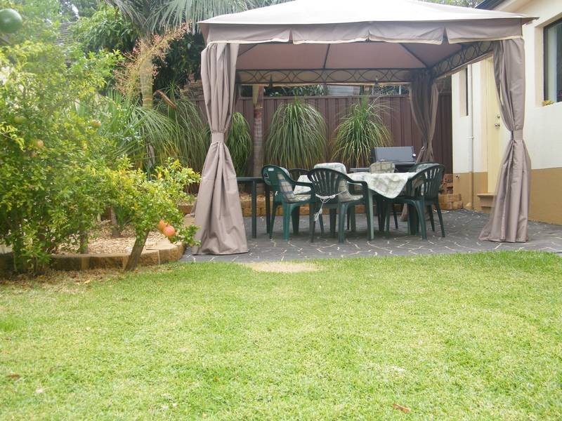 94 Noble Ave, Greenacre NSW 2190