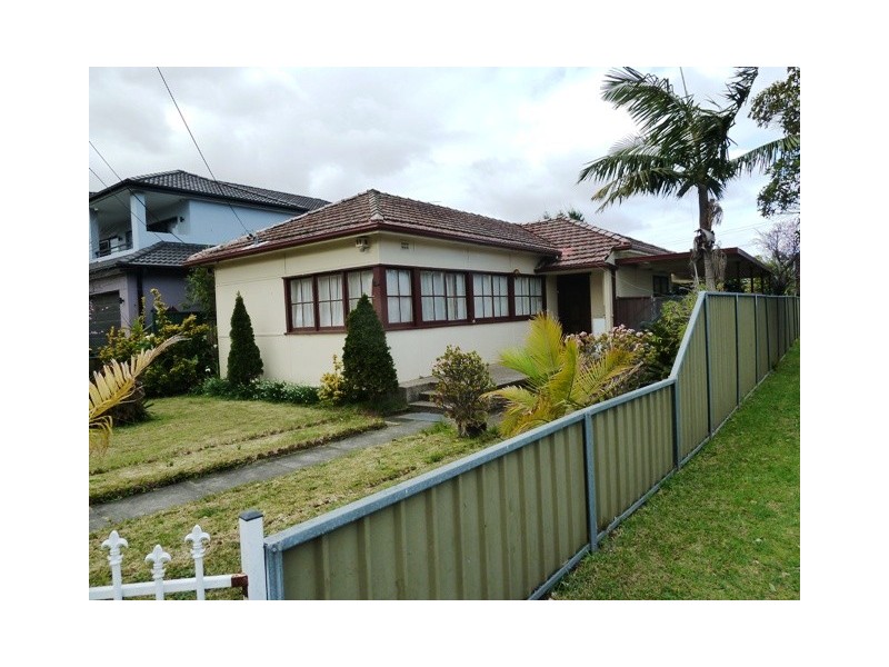 167 Noble Ave, Greenacre NSW 2190