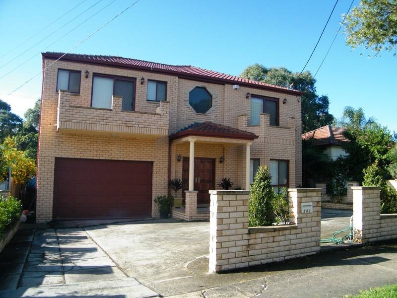 141 Noble Ave, Greenacre NSW 2190