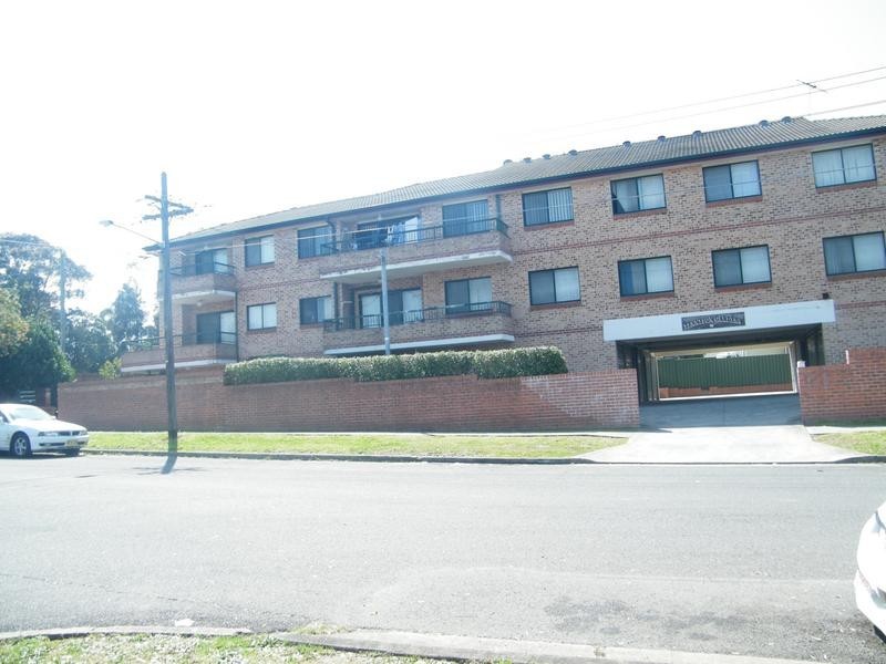 1/61 TENNYSON RD, Greenacre NSW 2190