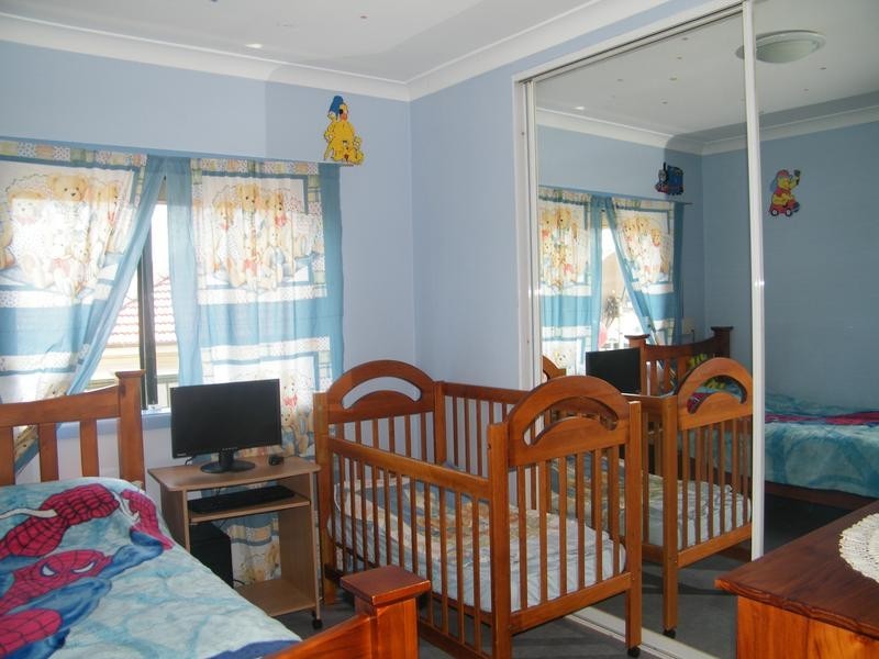 1/61 TENNYSON RD, Greenacre NSW 2190