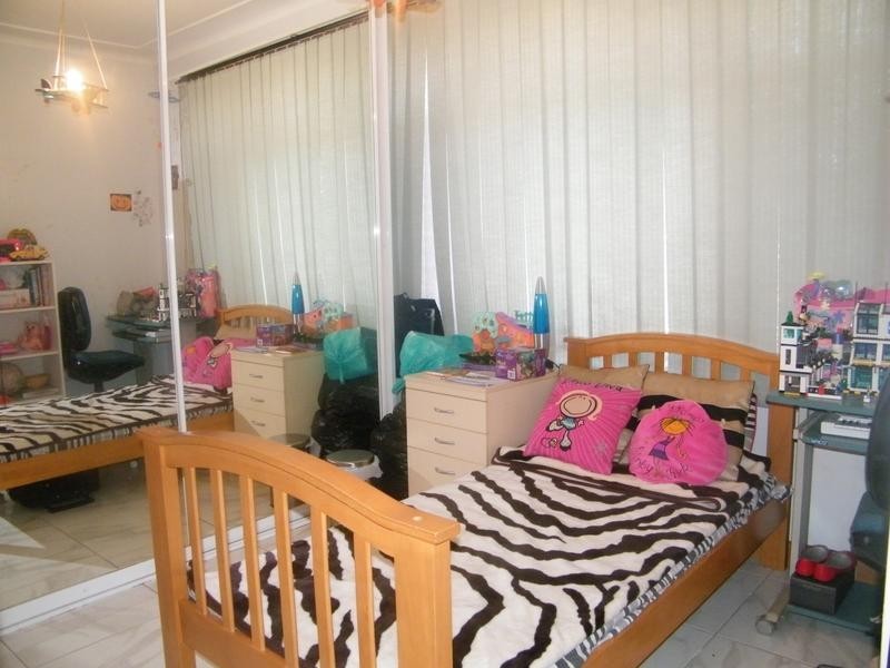 15 Suva Crescent, Greenacre NSW 2190