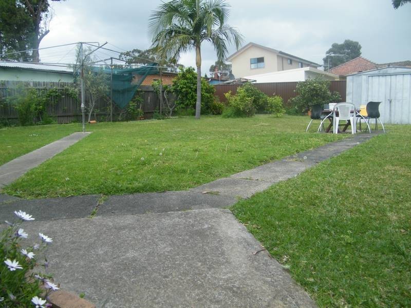 74 Campbell Hill Rd, Chester Hill NSW 2162