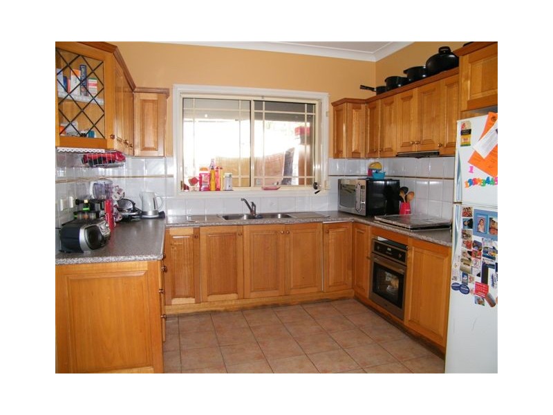 27 Wilbur st, Greenacre NSW 2190