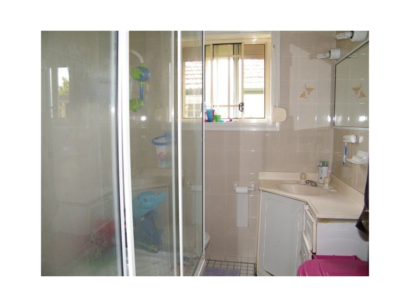 27 Wilbur st, Greenacre NSW 2190