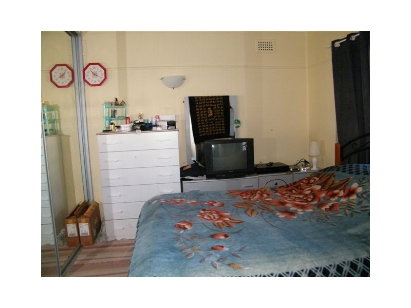 284 Waterloo Rd, Greenacre NSW 2190