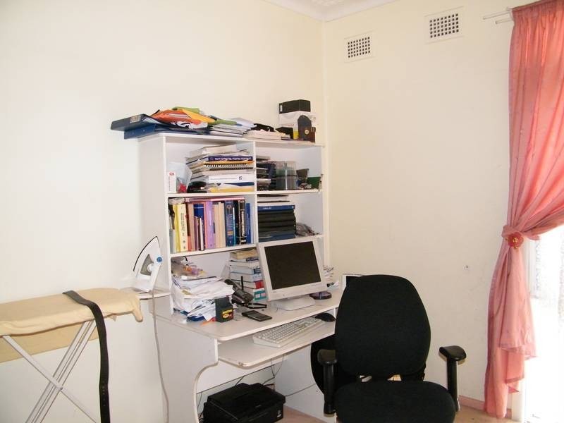 13 Latvia Ave, Greenacre NSW 2190