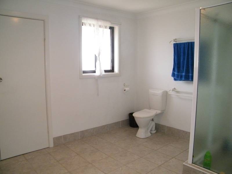 13 Latvia Ave, Greenacre NSW 2190