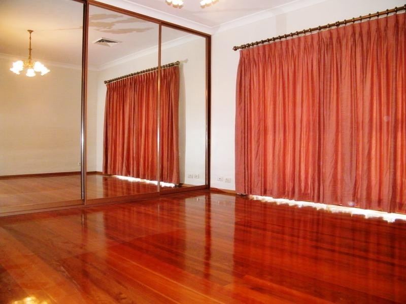176 Mimosa Rd, Greenacre NSW 2190