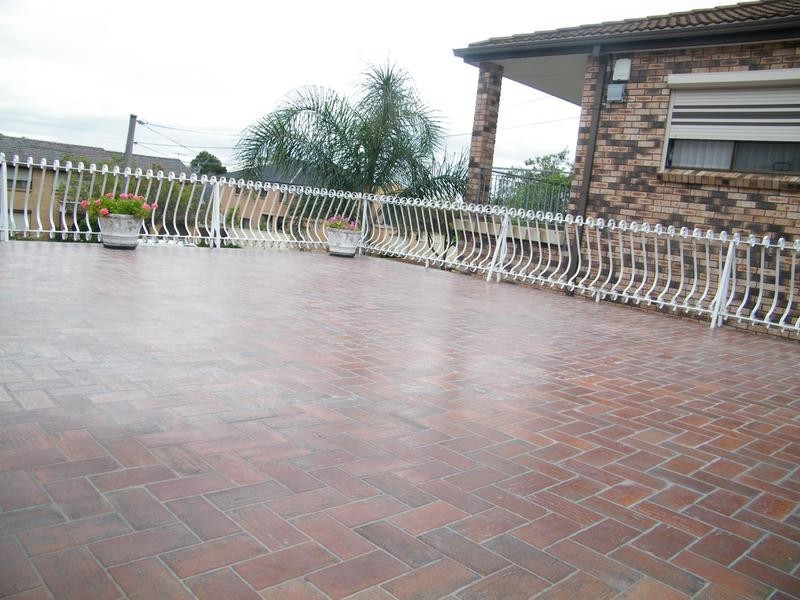 176 Mimosa Rd, Greenacre NSW 2190