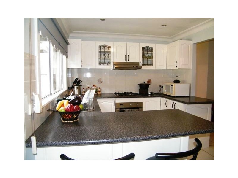 192 Old Kent rd, Greenacre NSW 2190