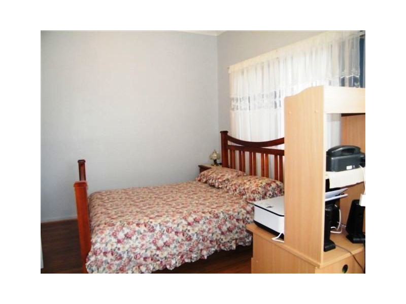 192 Old Kent rd, Greenacre NSW 2190