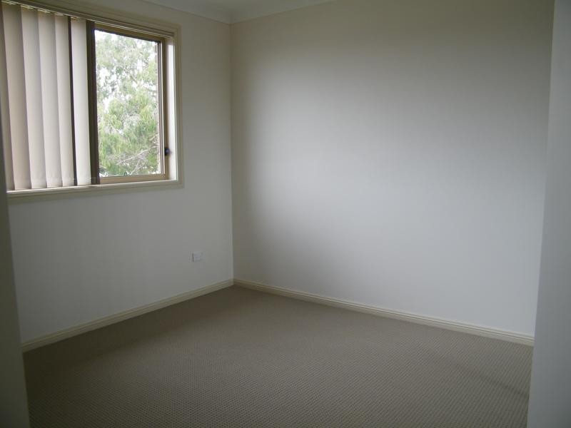 11a Cowl St, Greenacre NSW 2190