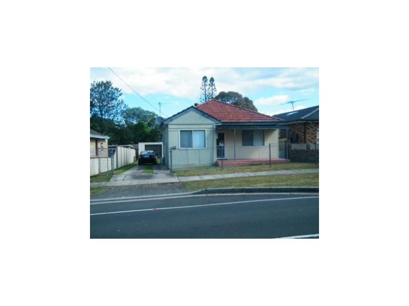 98 Chiswick RD, Greenacre NSW 2190