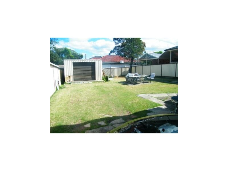 98 Chiswick RD, Greenacre NSW 2190